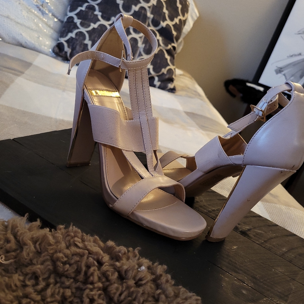 Yoki heels
